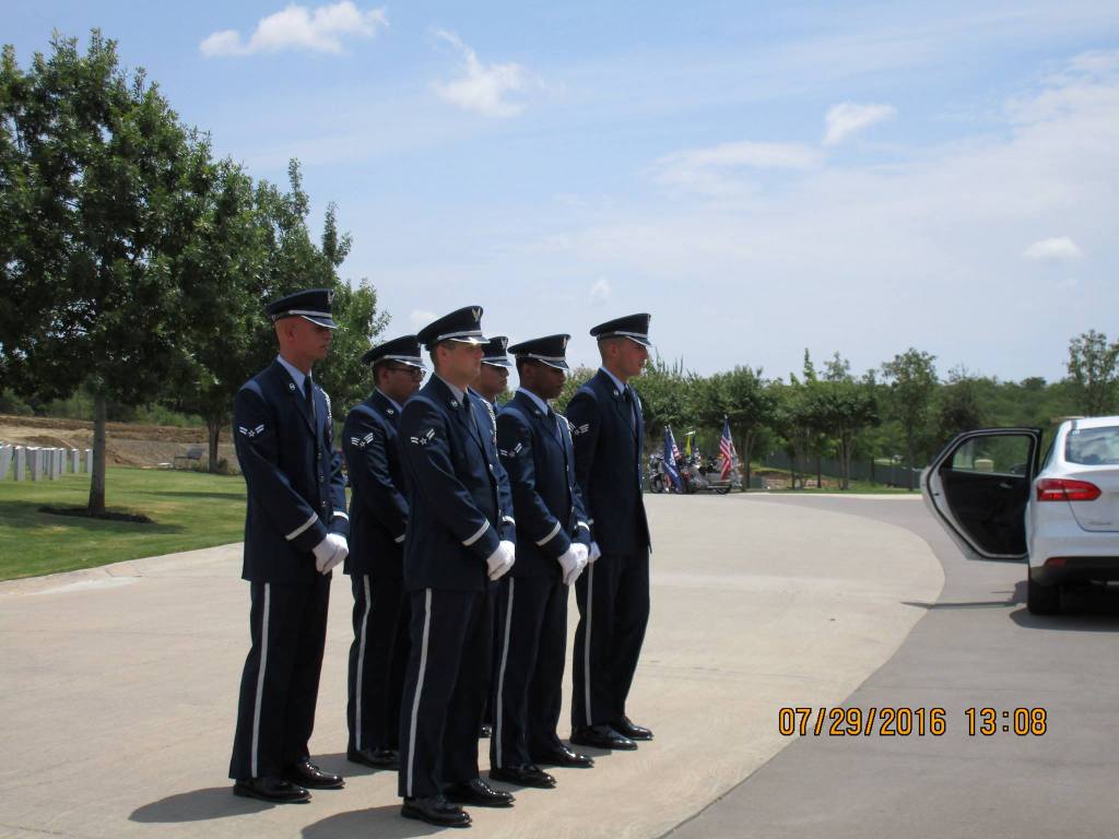 Enlarge picture